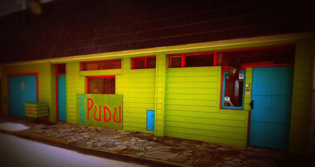 Hostel Pudu San Carlos de Bariloche Bagian luar foto