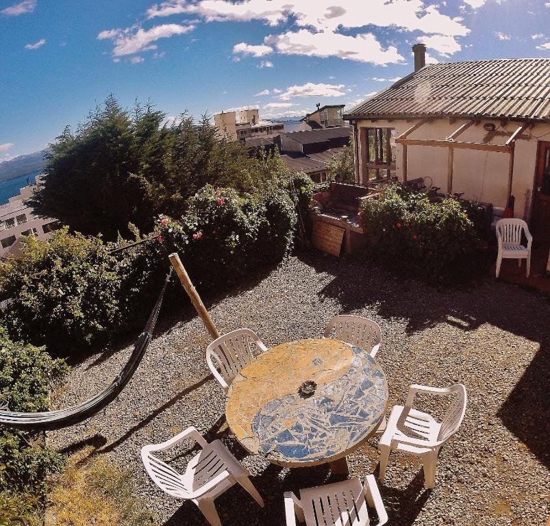 Hostel Pudu San Carlos de Bariloche Bagian luar foto