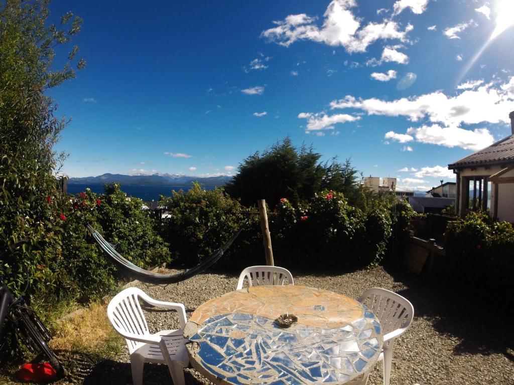 Hostel Pudu San Carlos de Bariloche Bagian luar foto